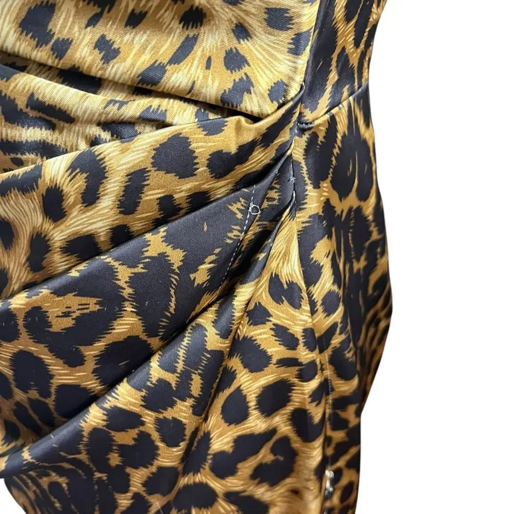 TADASHI Collection Dress Leopard Print Ruched Bodycon Women’s Size 6 Midi